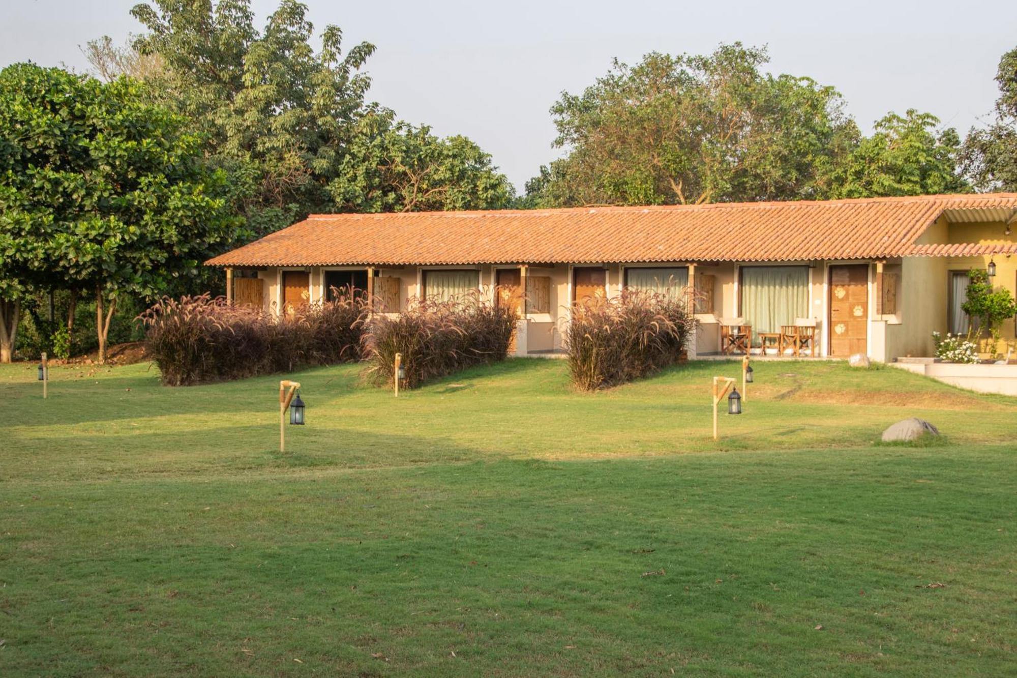 Asiatic Lion Lodge Sasan Gir Buitenkant foto